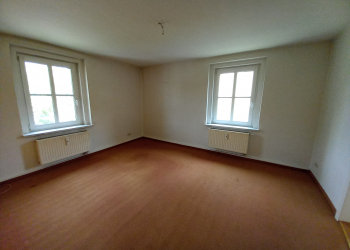 Wohnzimmer - Familienfreundliche 3 Raum Wohnung :-)