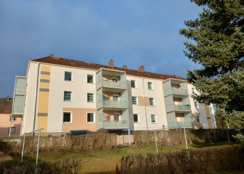 2 Raum Wohnung in ruhiger Lage mit Balkon, 08427 Fraureuth, Etagenwohnung