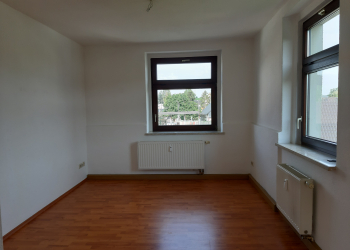 2-Raum Wohnung in Langenhessen!, 08412 Werdau, Etagenwohnung